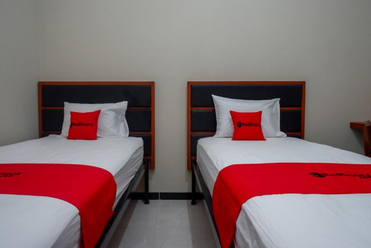 Reddoorz Near Kampus Ump Purwokerto 2 Hotel Sumbang Exterior foto